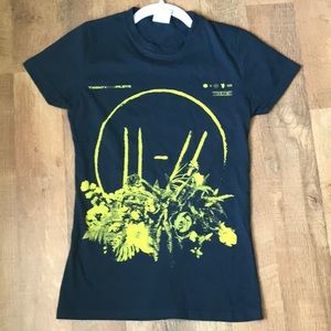 Twenty one pilots women’s t-shirt ||-//